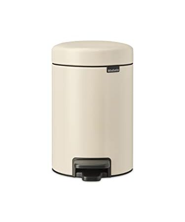 Brabantia - NewIcon Pattumiera a Pedale 3L - Piccolo Cestino per Bagno - Coperchio con Chiusura Soft-Touch - Funzionamento Agevole a Pedale - Secchio Interno Rimovibile - Soft Beige - 17 x 24 x 27 cm